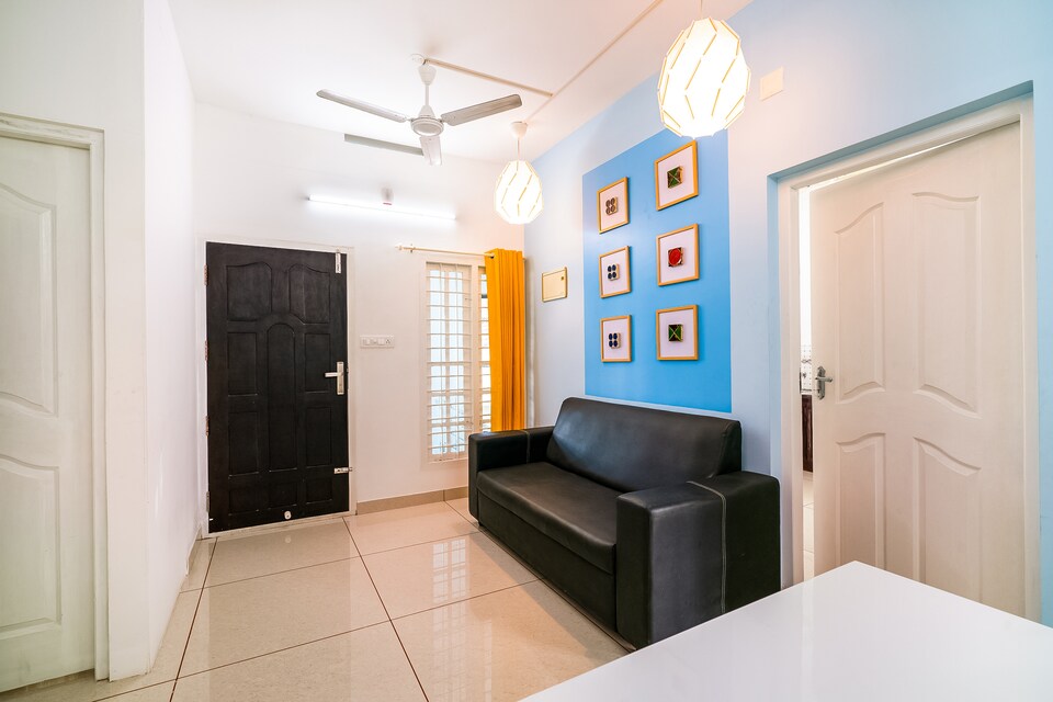 OYO 40920 Home Thykoodam Apartments 1BHK, Vytilla Kochi, Kochi