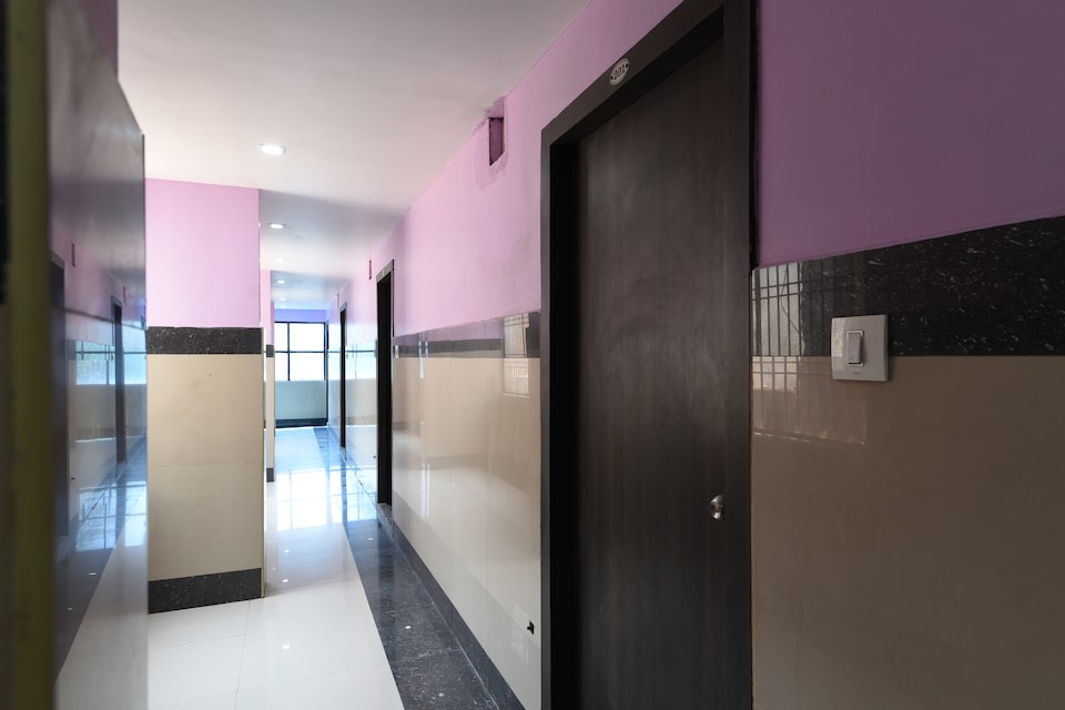 OYO 40924 Hotel Sr Grand, Kurnool, कुरनूल