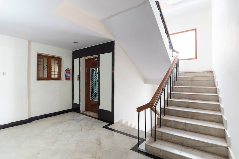 OYO 40926 Bhaskara Building, Ramaraopet Kakinada, Kakinada