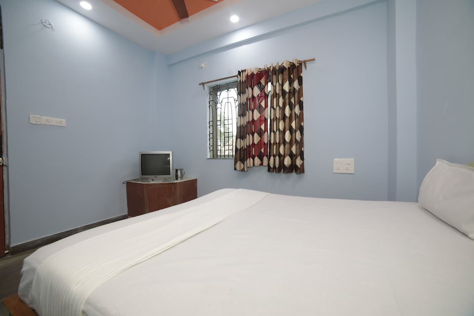 SPOT ON 40932 Hotel Adarsh Palace, Bus Stand Nagpur, Nagpur