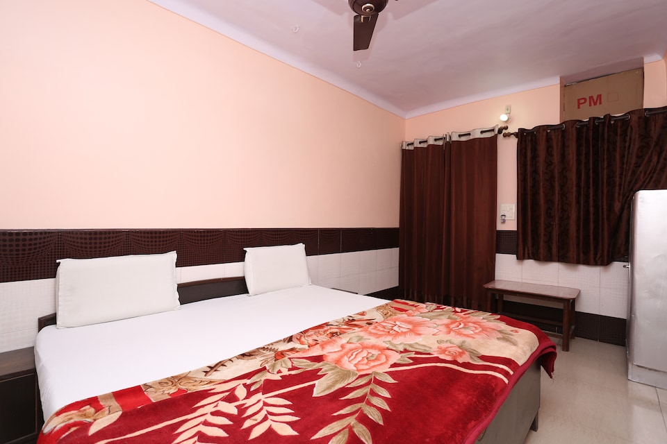SPOT ON 40934 New Ahuja Guest House, Moradabad, मुरादाबाद