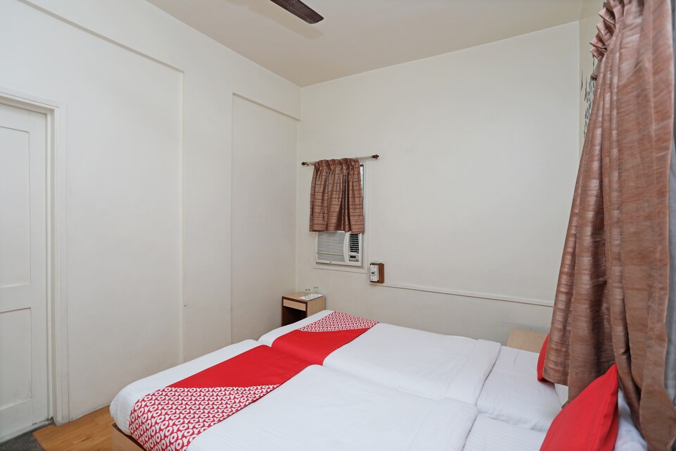 OYO 653 Hotel Bhooshan, Shivaji Nagar  Pune, Pune