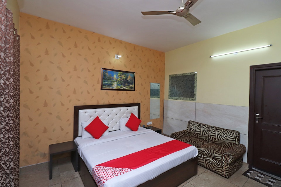 Capital O 40946 Tick Tack Villa, Jammu, जम्मू