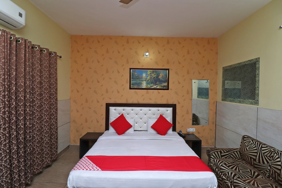 Capital O 40946 Tick Tack Villa, Jammu, जम्मू