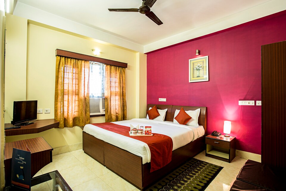 OYO 3827 near Bus Stand, Bagdogra Airport Siliguri, Siliguri