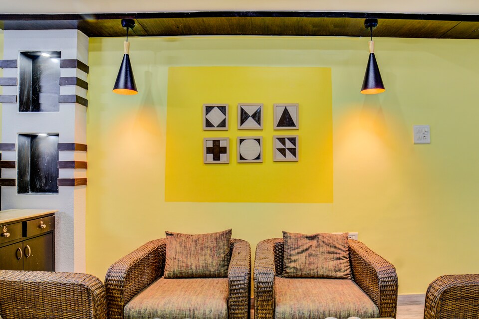 OYO Home 40956 Luxurious Stay Ballyguange, Ballygunge Kolkata, Kolkata