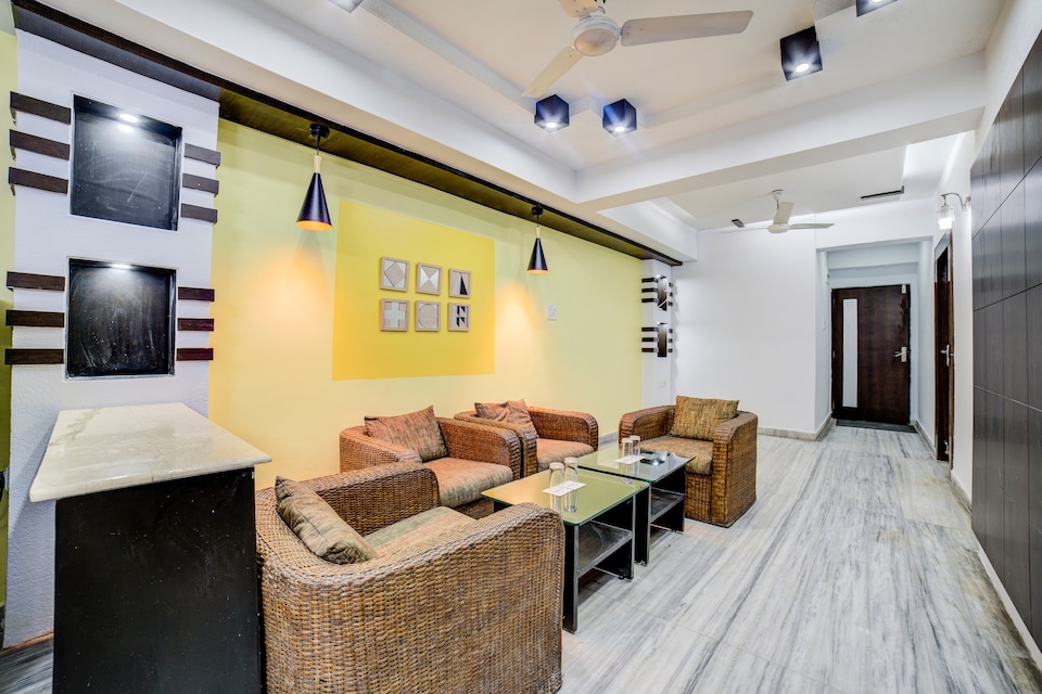 OYO Home 40956 Luxurious Stay Ballyguange, Ballygunge Kolkata, Kolkata
