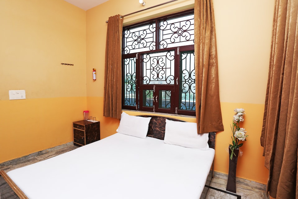 OYO 40967 Shree Bankey Bihari Guest House, Janam Bhoomi Mathura, Mathura