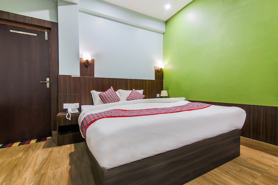 OYO 415 Hotel Aarohi, Chapur, Chapur