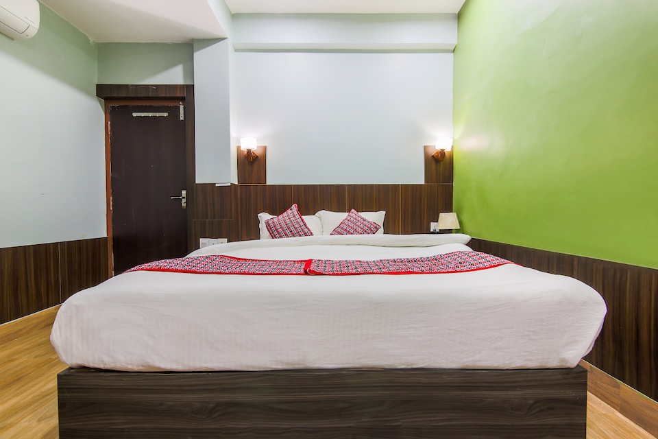 OYO 415 Hotel Aarohi, Chapur, Chapur