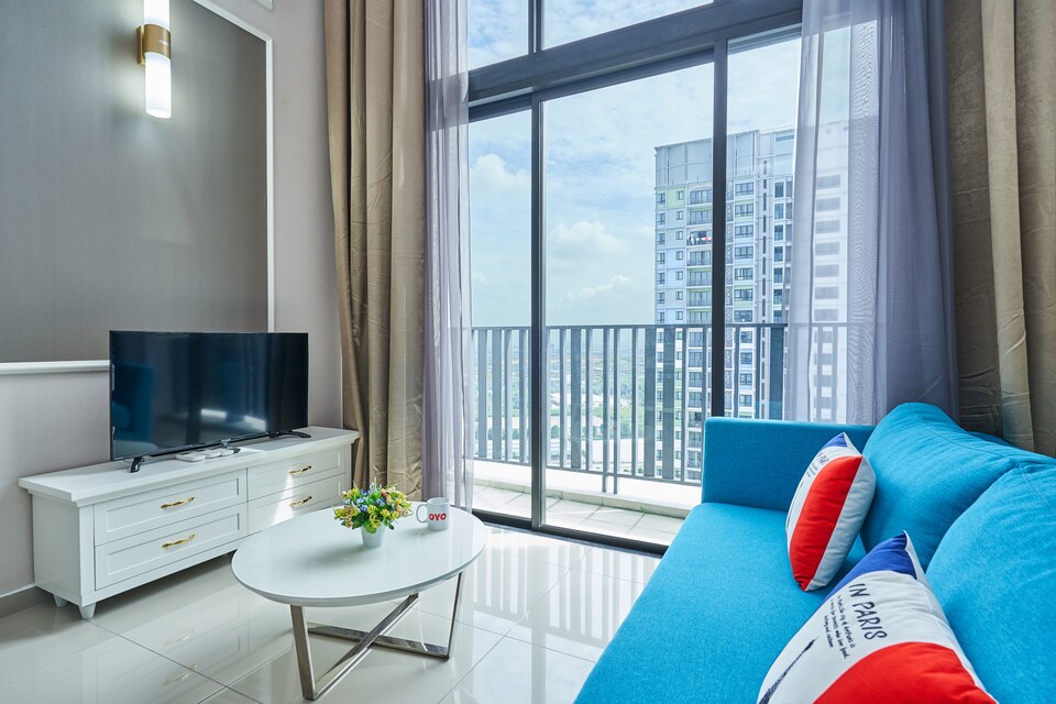 OYO Home 1144 Elegant Duplex I-soho I-city, i City, Shah Alam