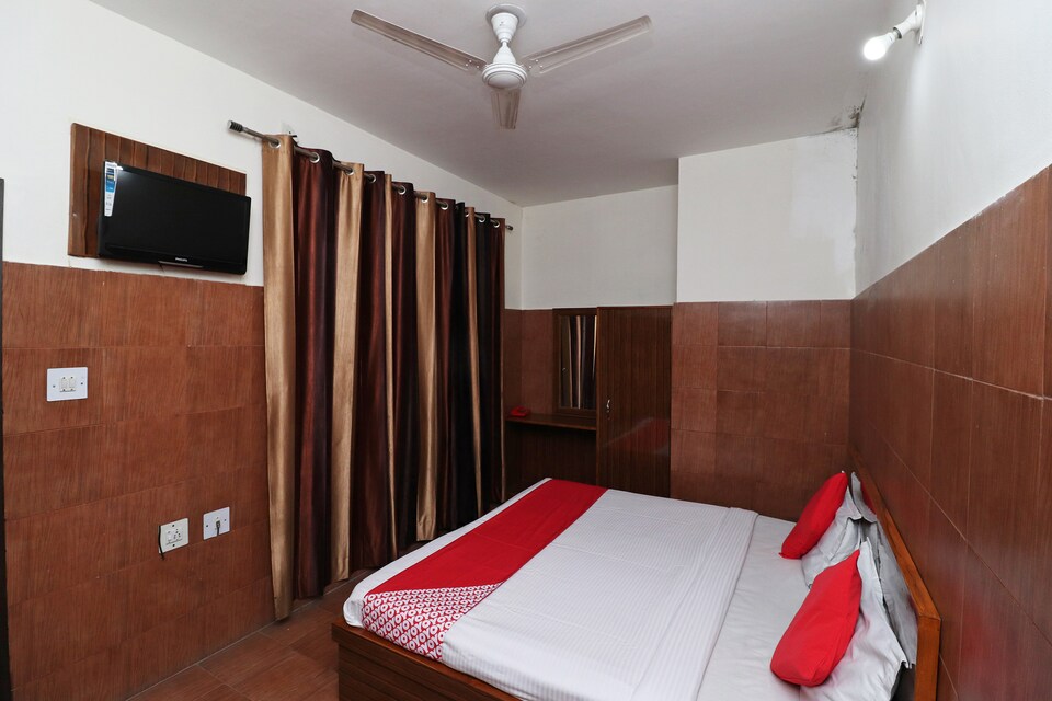 OYO 40977 Hotel Daya's Paradise, Katra, Katra