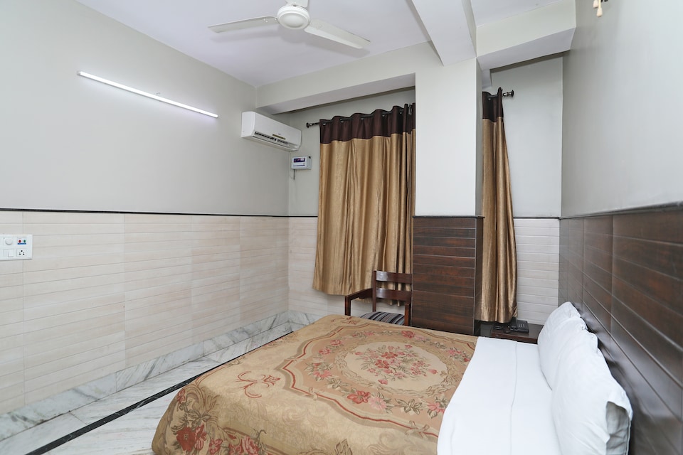 SPOT ON 41003 Phayul House, North Delhi, Delhi