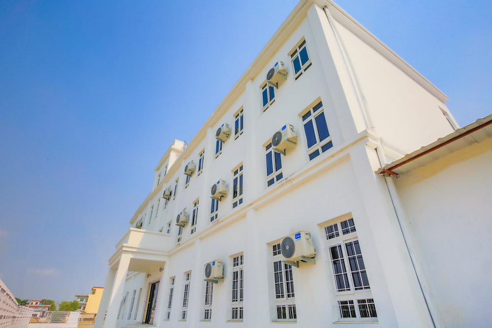 OYO 417 Hotel Lacoul Inn, Bhairahawa, Bhairahawa Nepal