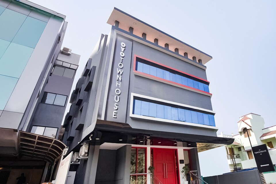 OYO Townhouse 376 Lords Regency, Vijay Nagar Indore, Indore