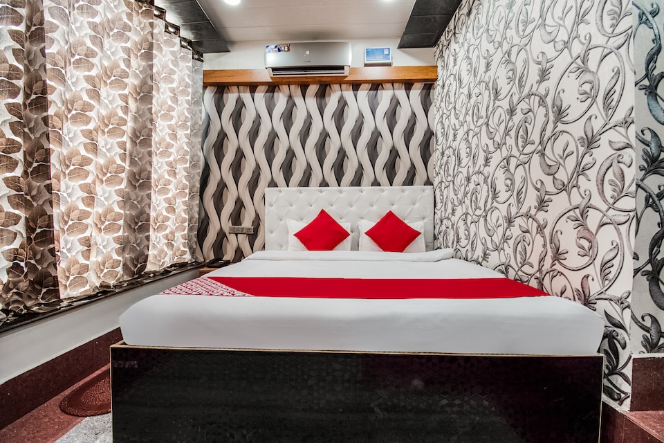 OYO 41055 Hotel Honey International, Siwan, Siwan