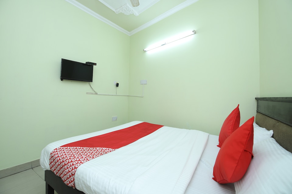 OYO 41059 Hotel Satkar, Sector 45 Chandigarh, Chandigarh