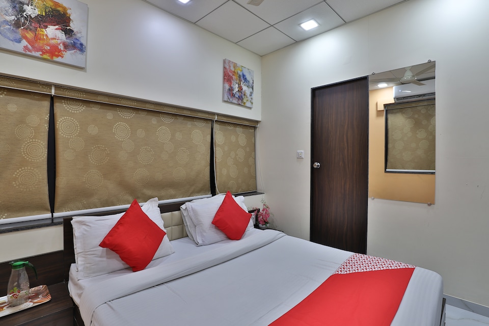 OYO 41062 Hotel Shiv Shakti, Race Course Rajkot, Rajkot