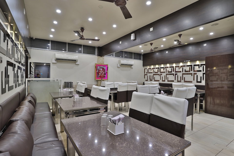 OYO 41062 Hotel Shiv Shakti, Race Course Rajkot, Rajkot