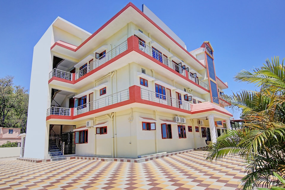 OYO Home 41082 Pleasant Stay Jhajra, Dehradun ISBT, Dehradun