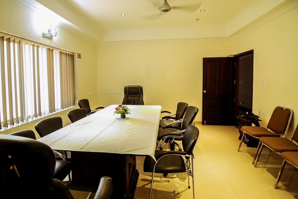 OYO 3835 Malayattoor Residency, Ankamaly Airport Kochi, Kochi