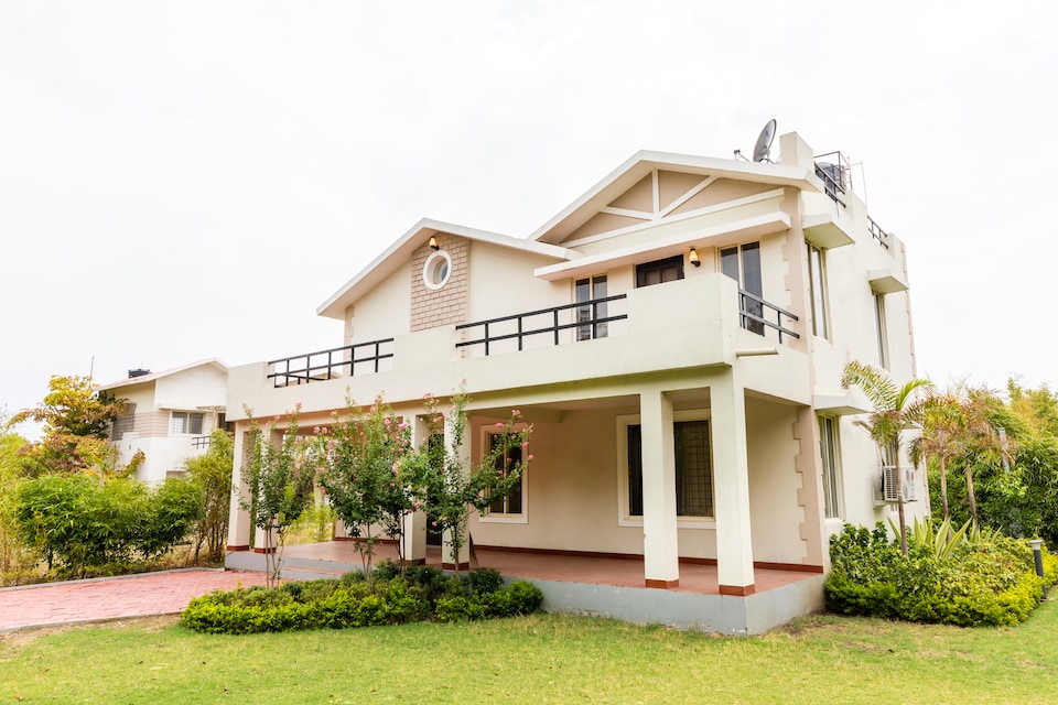 OYO 41084 Hotel Celestial Resorts, Airport Road - Bhopal, Bhopal