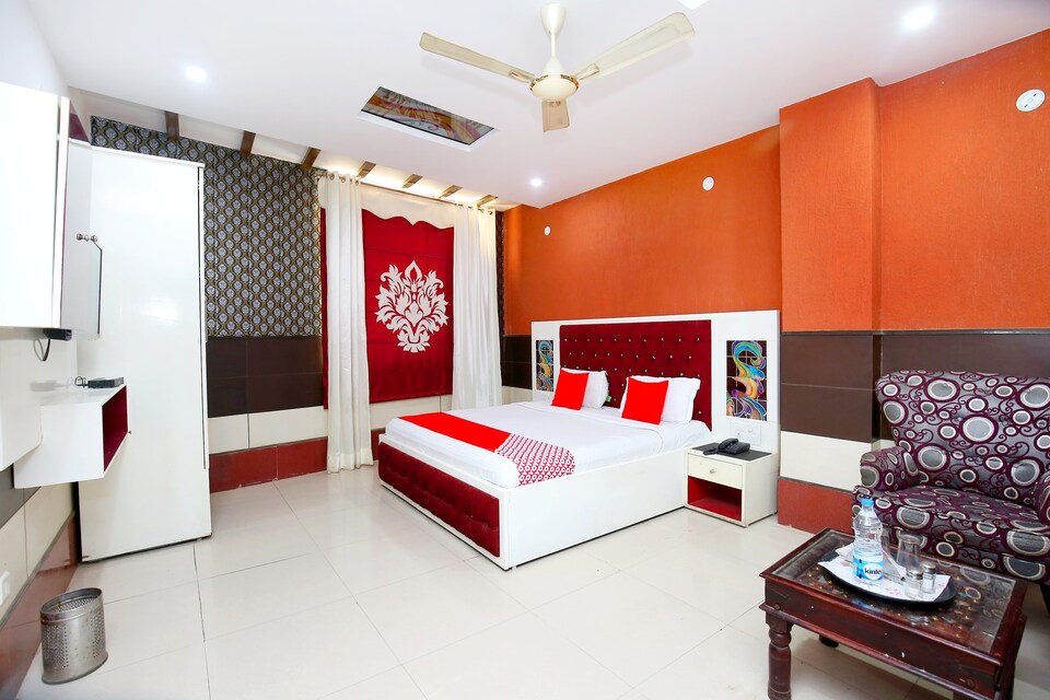 OYO 41115 Hotel Ritvik, Kala Amb, Kala Amb