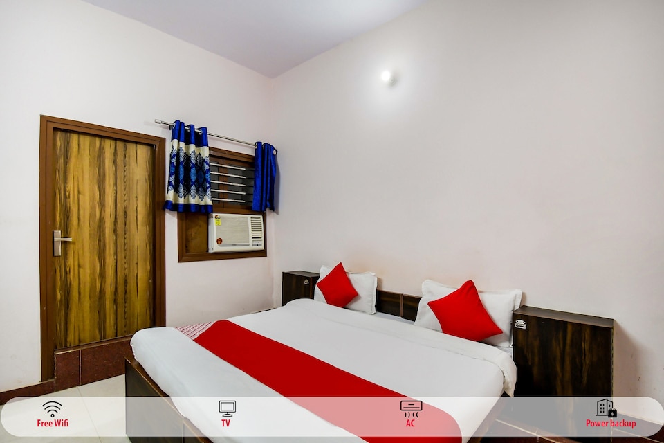 OYO 41136 C M Home Stay, Fatehabad Road, Agra