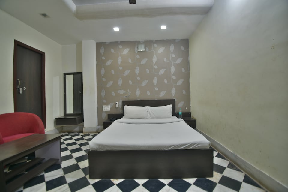 SPOT ON 41137 Hotel Tak Guest House, Nathdwara, Nathdwara
