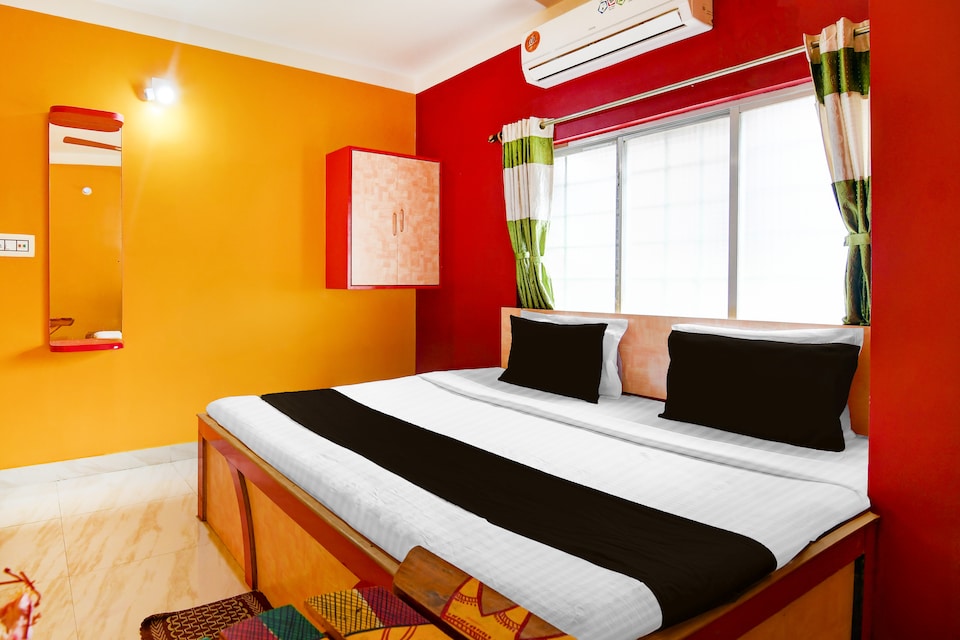 Super Hotel O Bolpur Central Railway Junction Formerly Home Stay World, Shantiniketan, Shantiniketan