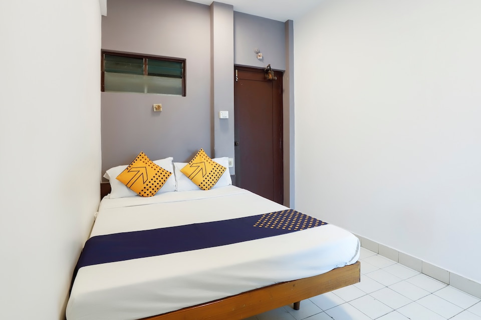 SPOT ON 41141 Hotel Sri Ram Nallamani, Egmore Chennai, Chennai