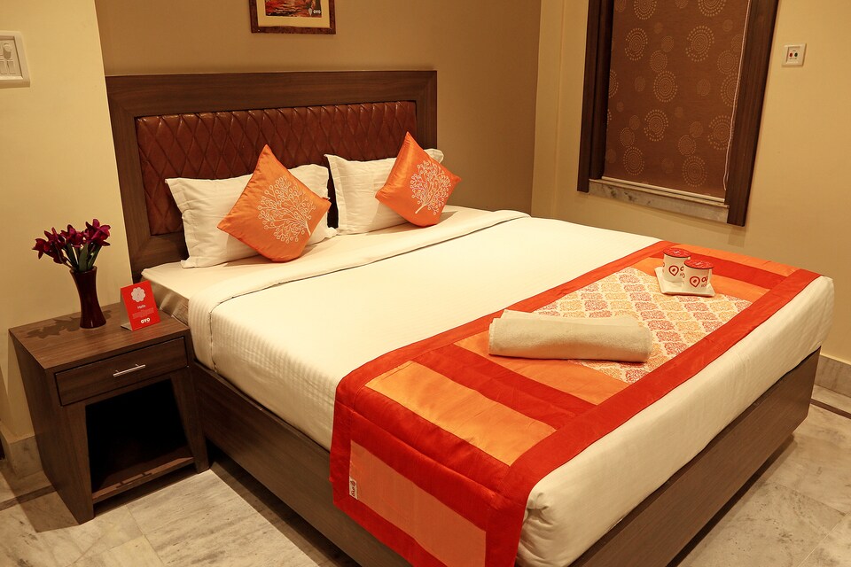 OYO 3840 Aditya Apartment, Bhawanipore Kolkata, Kolkata