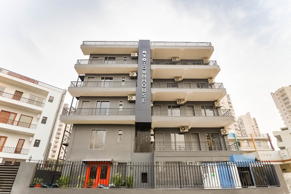 OYO Townhouse 290 Sector 51 Gurgaon, Medanta, Gurgaon