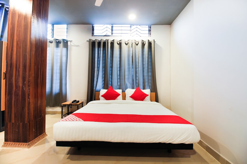 OYO Flagship 41157 Aditya Palace Beltola Survey, Dispur Guwahati, Guwahati