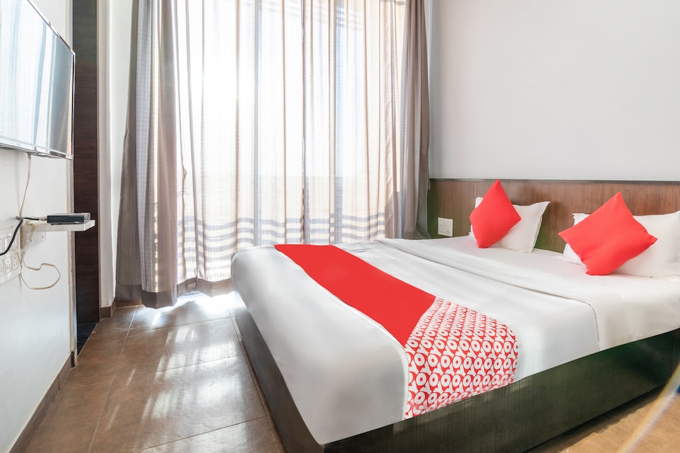 OYO 41164 Hotel Sarthaki Exexutive, Kolhapur City, Kolhapur