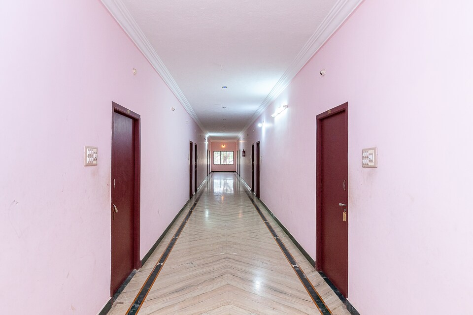 OYO 41193 Sri Vigneshwar Residency, Vellore, Vellore