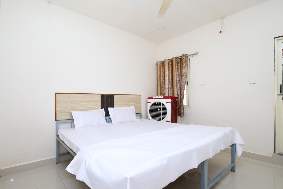 SPOT ON 41197 Gurukripa Guest House, Chhindwara city, Chhindwara