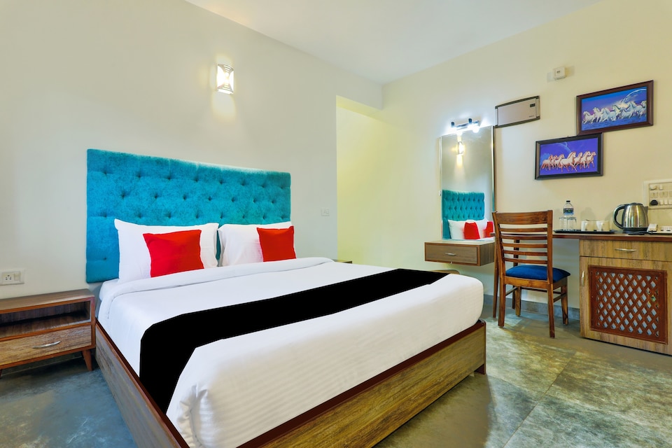 Capital O 41206 Karon Premium, Anjuna Vagator Goa, Goa