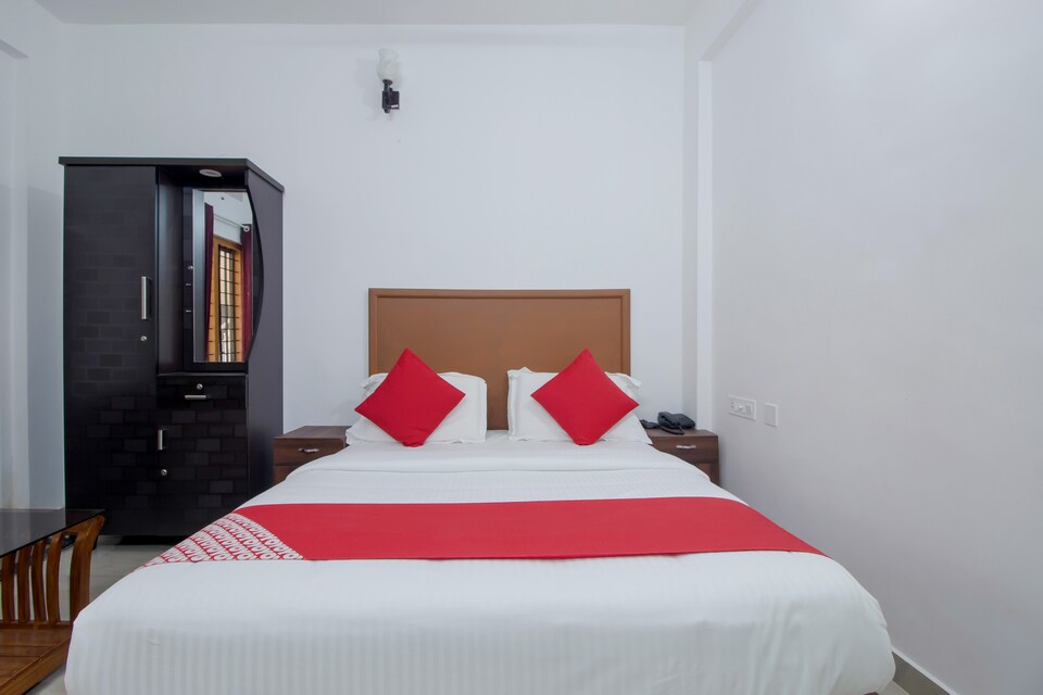 Live as MNR531, Anachal, Munnar