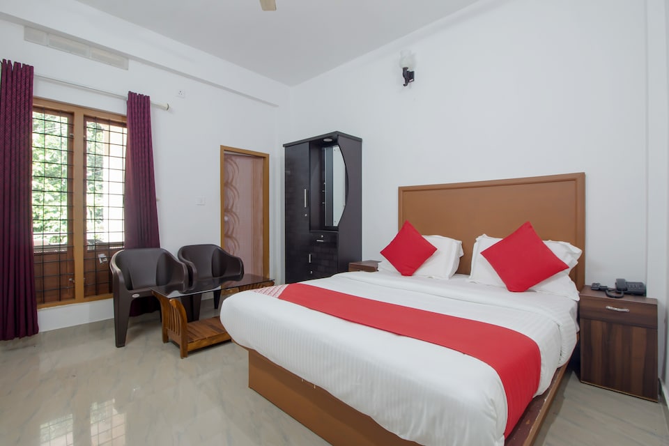 Live as MNR531, Anachal, Munnar