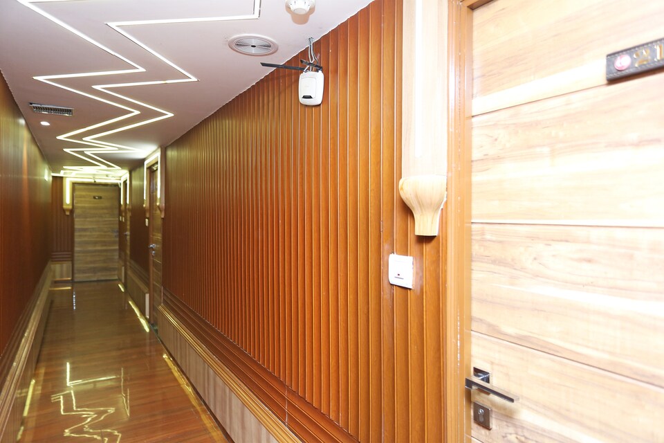 Capital O 3844 Hotel Kd Palace, Kanpur City, Kanpur