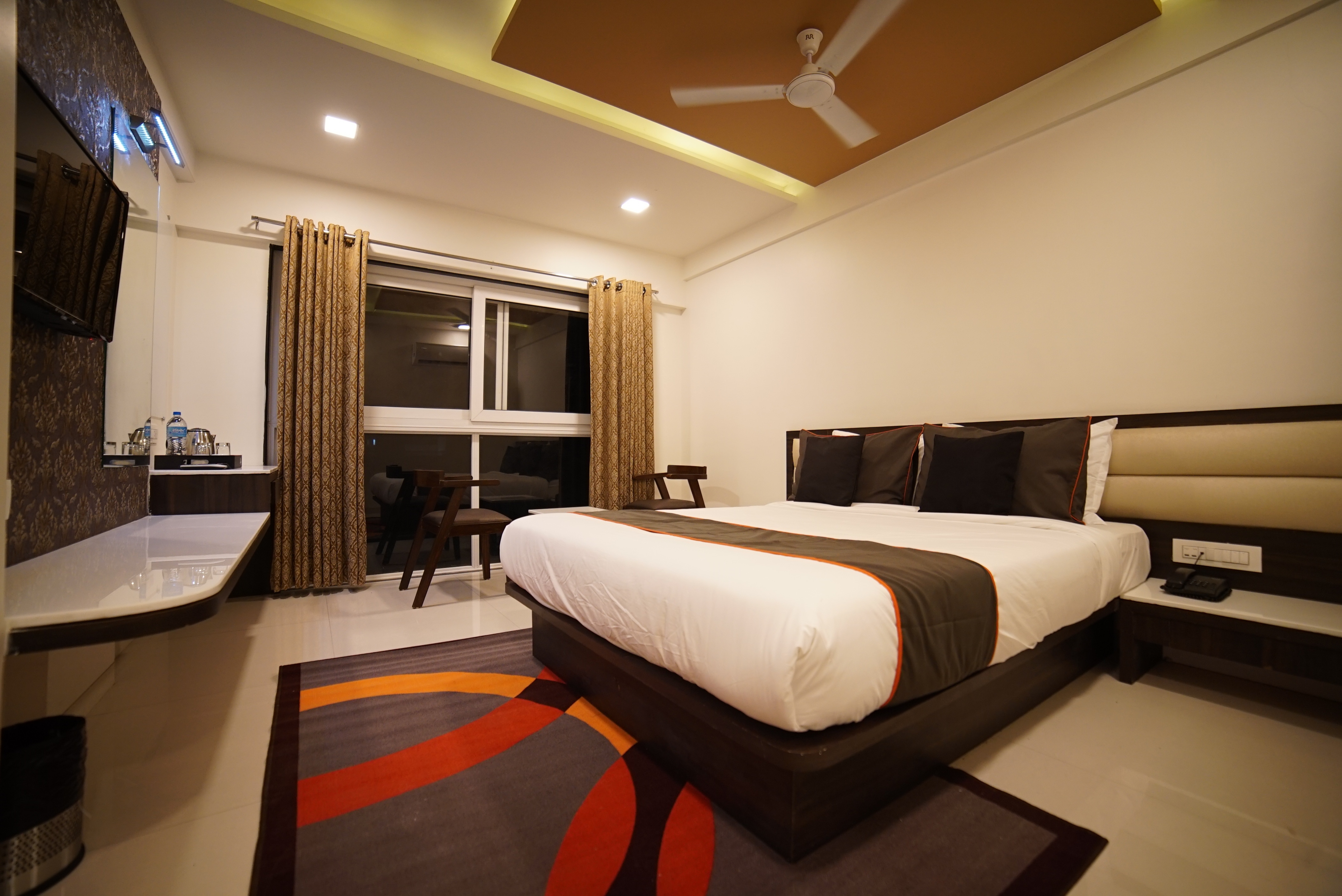 Collection O Hotels Near Canada Corner Nashik With Kitchen