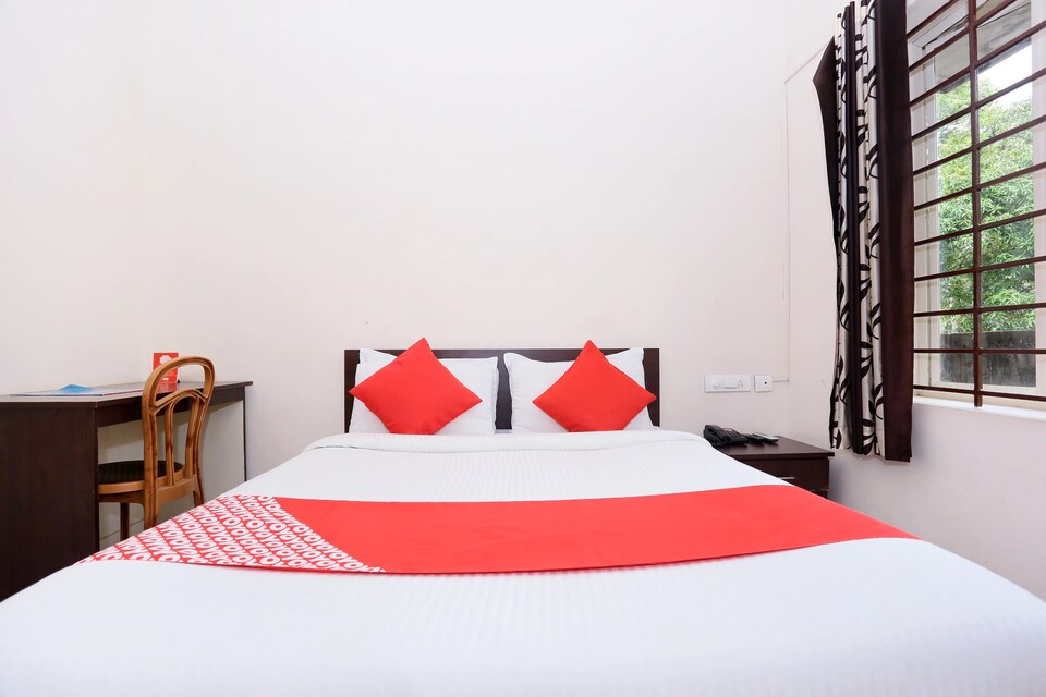 Flagship 41232 Saravana Inn, Thampanoor Trivandrum, Trivandrum