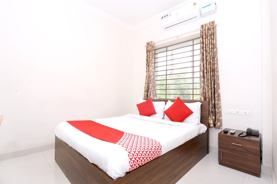 Flagship 41232 Saravana Inn, Thampanoor Trivandrum, Trivandrum