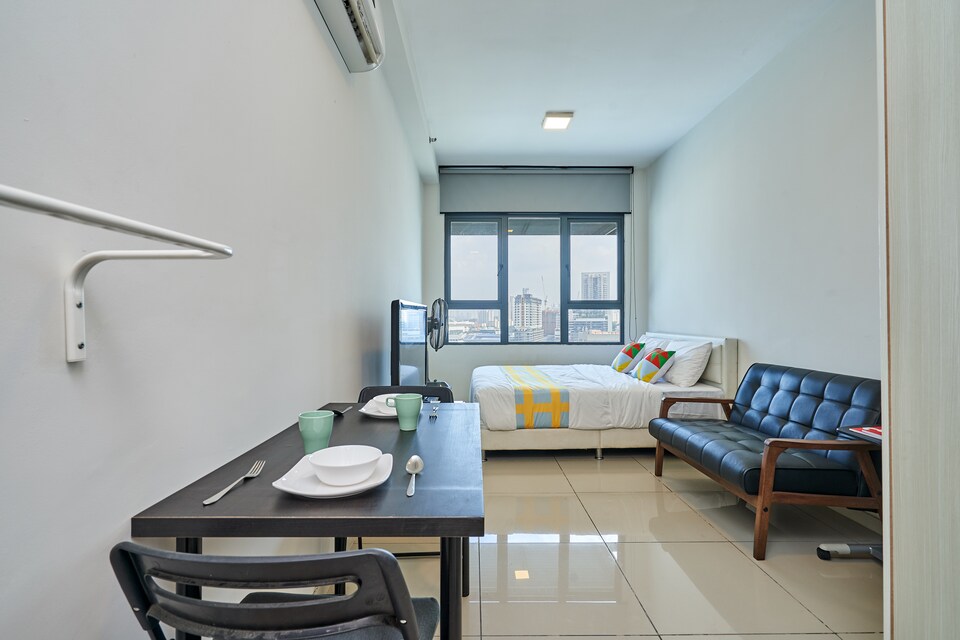 OYO Home 1161 Modest Studio Centerstage, Section 13, Petaling Jaya