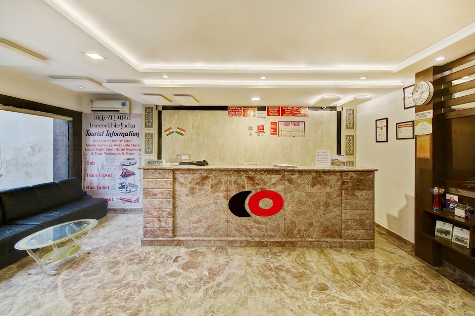 Capital O 41333 Taj East Gate, Shilpgram, Agra