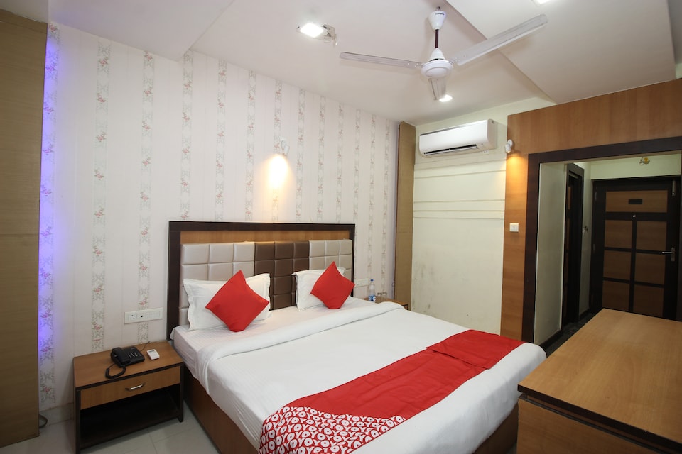 OYO 41343 Grand Utsav Motel, Jaunpur, Jaunpur