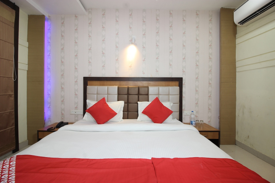 OYO 41343 Grand Utsav Motel, Jaunpur, Jaunpur