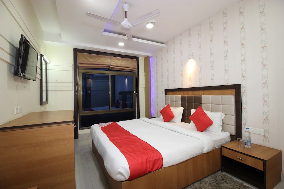 OYO 41343 Grand Utsav Motel, Jaunpur, Jaunpur
