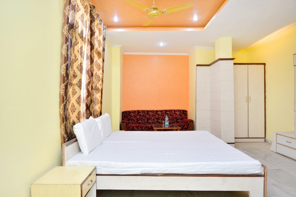 SPOT ON 41347 Hotel Royal Occassions, Jalandhar, जालंधर